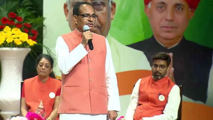 कृषि मंत्री शिवराज सिंह ने फसलों में कीट नियंत्रण के लिए राष्ट्रीय कीट निगरानी सिस्टम लॉन्च किया.