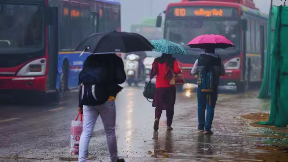 दिल्ली में आज बूंदाबांदी, तो कल से बारिश के आसार, जानिए पूरे हफ्ते कैसा रहेगा मौसम