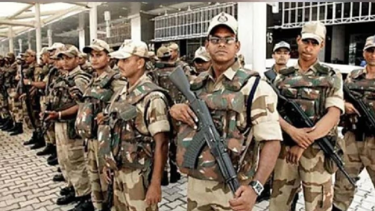 CISF भर्ती में 12वीं पास युवा आवेदन कर सकते हैं. (सांकेतिक तस्वीर)