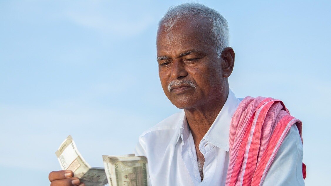 किसानों के खाते में आज आएंगे 2000 रुपये