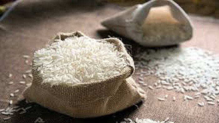 मलेशिया जैसे देश पाइपलाइन में स्टॉक बनाने के लिए चावल का आयात करने की कोशिश कर सकते हैं.