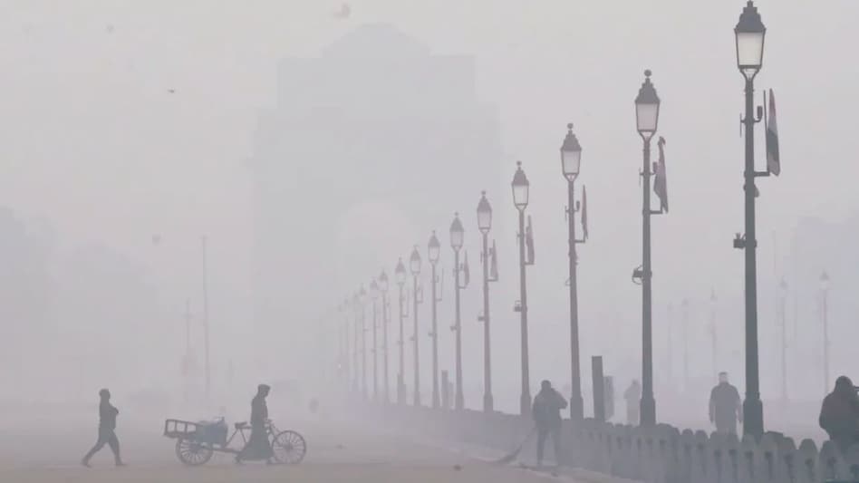 दिल्ली में छाया कोहरा, कश्मीर में बर्फबारी की शुरुआत, पढ़ें IMD का ताजा मौसम अपडेट दिल्ली में छाया कोहरा, कश्मीर में बर्फबारी की शुरुआत, पढ़ें IMD का ताजा मौसम अपडेट