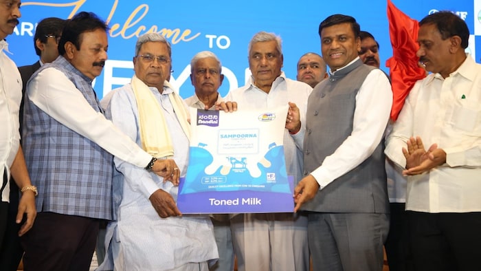 दिल्ली में आयोजित हुआ लॉन्च कार्यक्रम. (Image: X@siddaramaiah)