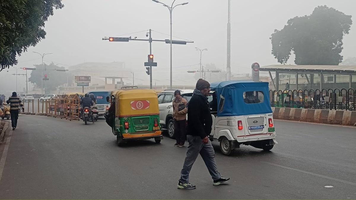 उत्तर प्रदेश में कंपकंपी वाली ठंड कब पड़ेगी? बारिश को लेकर IMD की आई भविष्यवाणी, जानिए मौसम का हाल