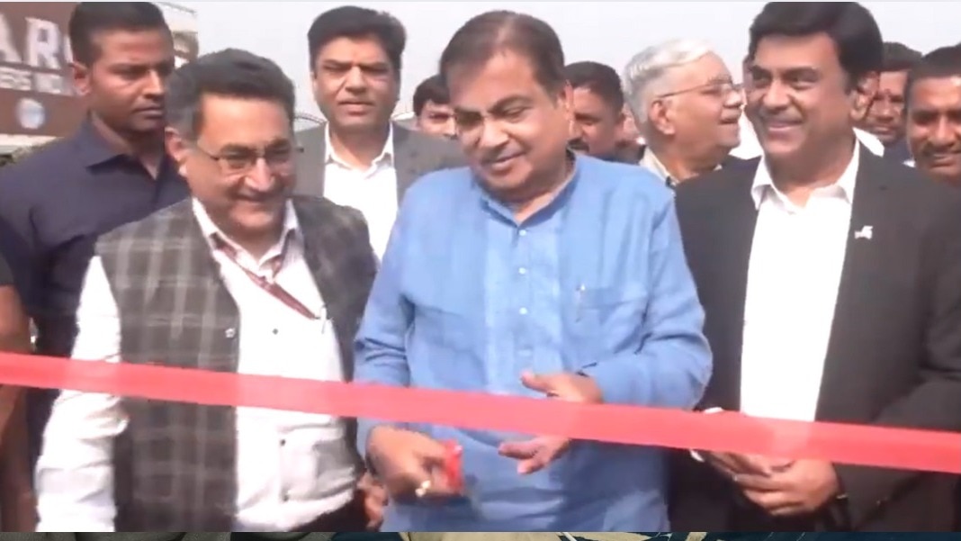 अब किसान जो अन्नदाता, ऊर्जादाता हैं, वे बिटुमेनदाता बन जाएंगे. (वीडियो ग्रैब)