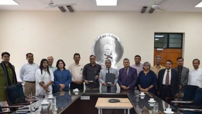 AWBI और NALSAR यूनिवर्सिटी के बीच MoU साइन.