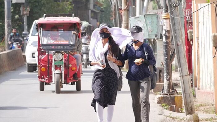 यूपी में तेज हवा चलने का सिलसिला जारी है.