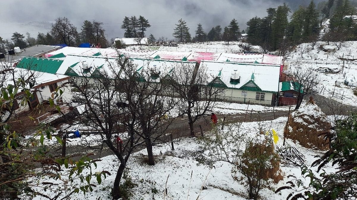 Rain and snowfall continues in hilly areas