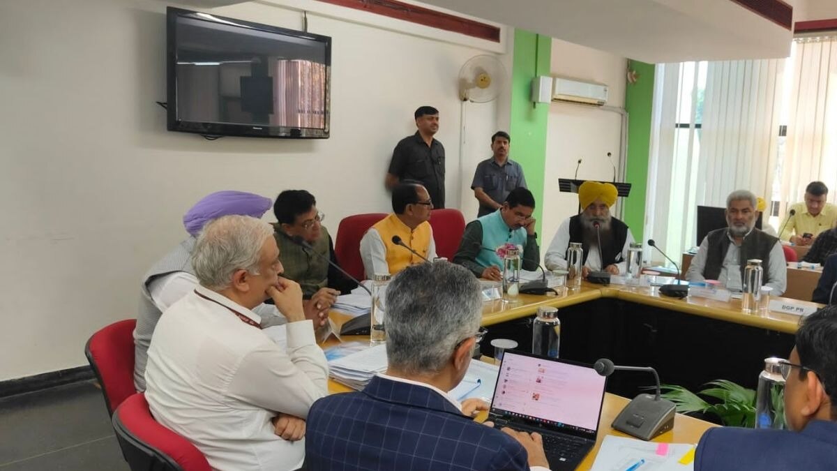 farmers government meeting