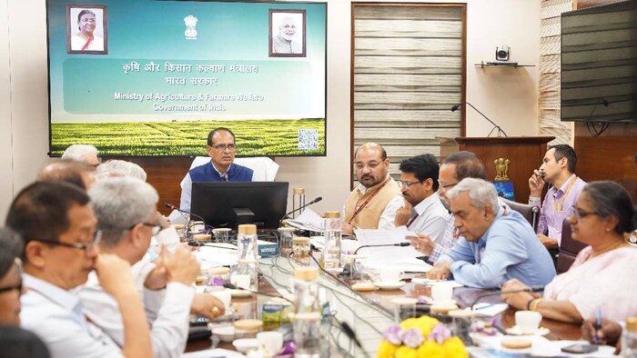 Shivraj singh meeting on food items
