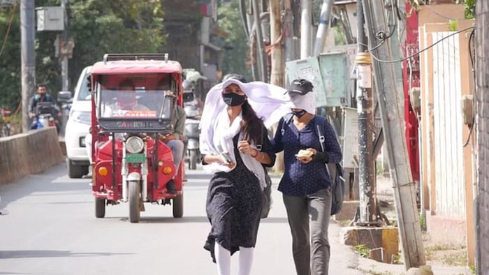 उत्तर प्रदेश में प्रचंड गर्मी से लोगों का हाल बेहाल होने वाला है. (Photo-Social Media)