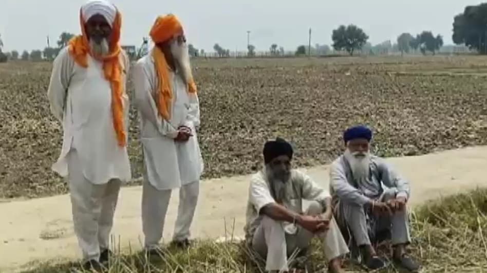 Farmers Protest: अमृतसर के सरहदी गांवों में उस पार खेती ठप, किसानों ने पूछा-BSF कब खोलेगी तीनों गेट Farmers Protest: अमृतसर के सरहदी गांवों में उस पार खेती ठप, किसानों ने पूछा-BSF कब खोलेगी तीनों गेट