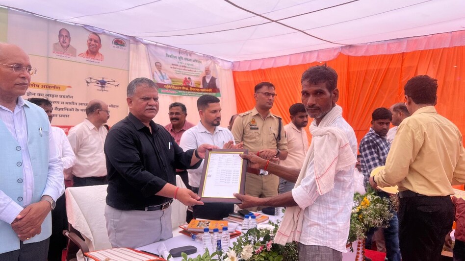 कम लागत, ज्यादा मुनाफा, वैश्विक बाजार तक पहुंच होगा खेती का नया मंत्र: मनोज कुमार कम लागत, ज्यादा मुनाफा, वैश्विक बाजार तक पहुंच होगा खेती का नया मंत्र: मनोज कुमार