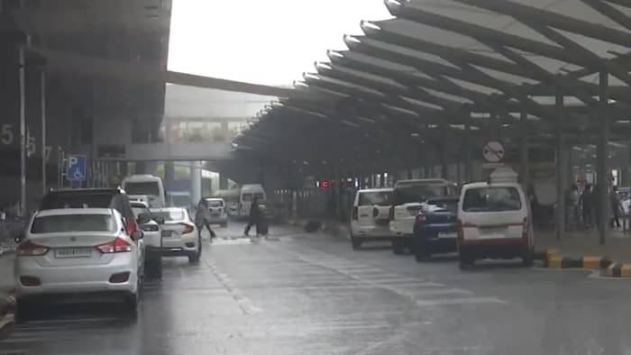 Delhi Rain IGI Airport
