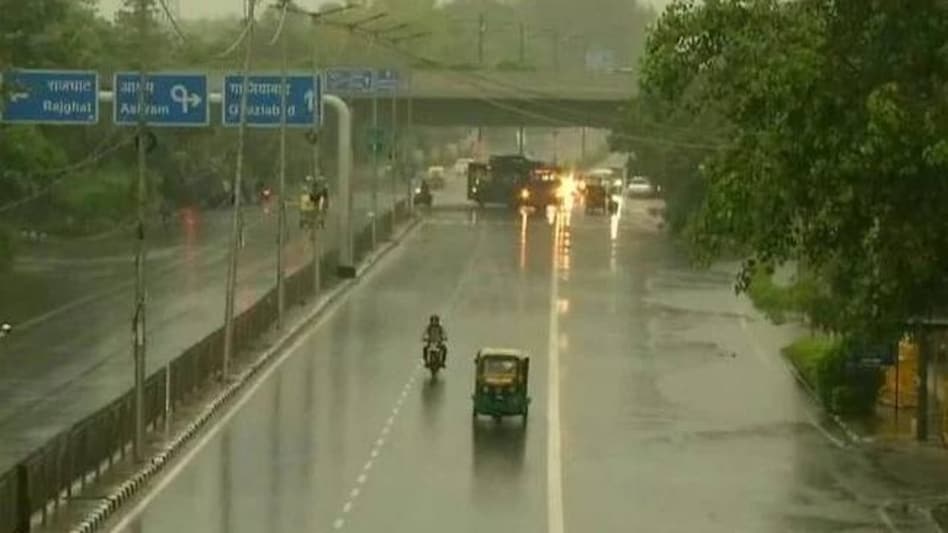 Weather News: हिमाचल प्रदेश में IMD रेड अलर्ट, दिल्ली, मुंबई में भारी बारिश की आशंका  Weather News: हिमाचल प्रदेश में IMD रेड अलर्ट, दिल्ली, मुंबई में भारी बारिश की आशंका