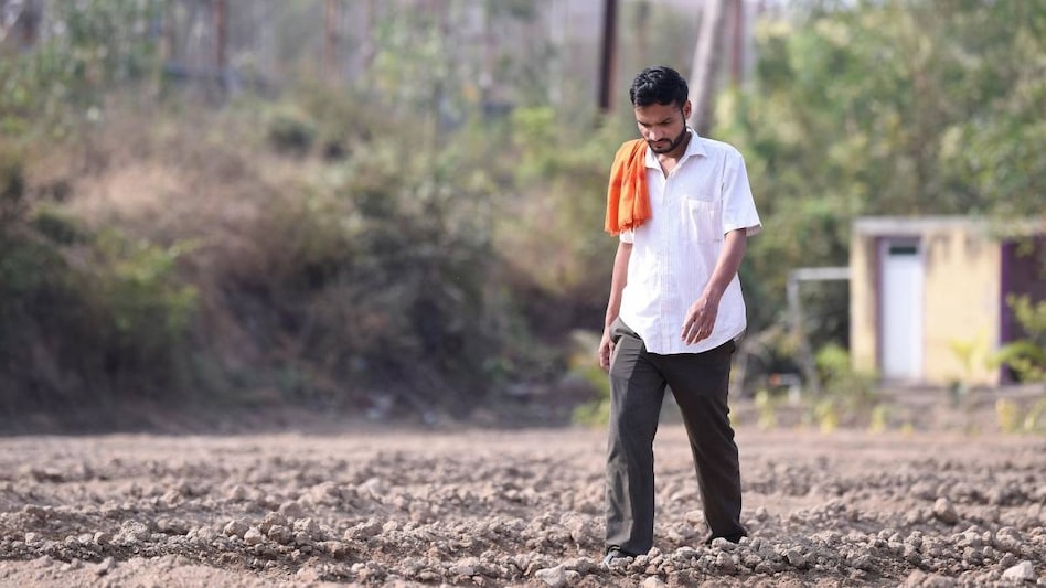 Fasal Bima: बर्बादी के बाद भी राहत नहीं...फसल बीमा मुआवजे को तरसते महाराष्ट्र के किसान Fasal Bima: बर्बादी के बाद भी राहत नहीं...फसल बीमा मुआवजे को तरसते महाराष्ट्र के किसान