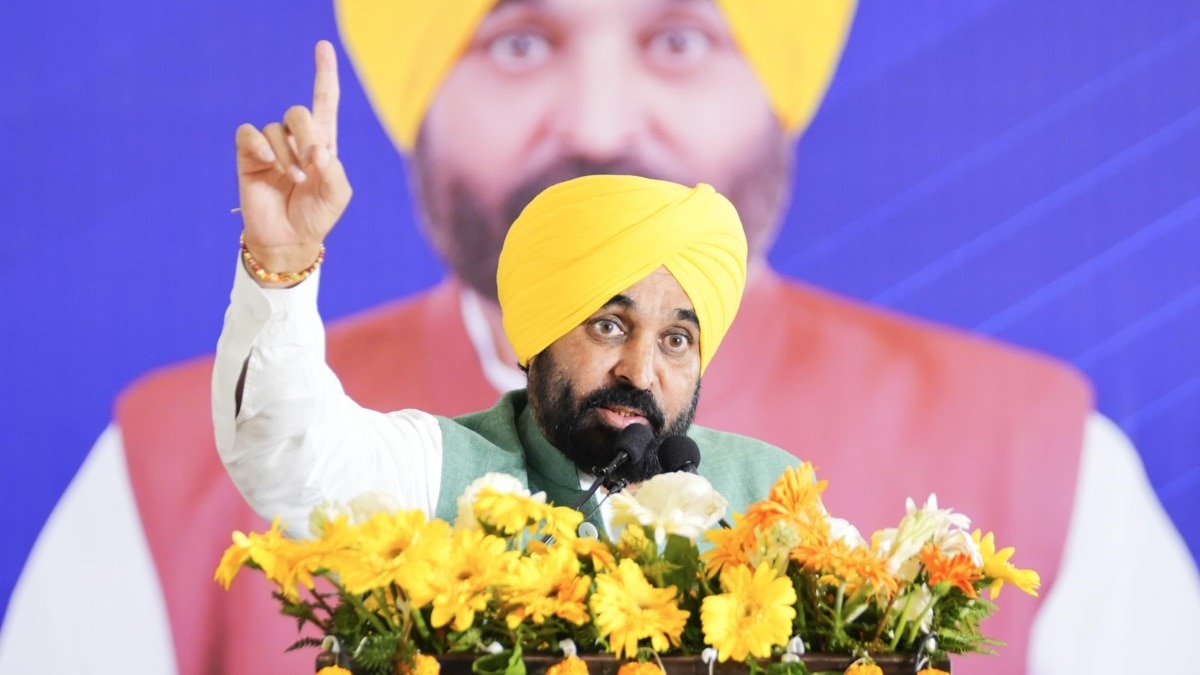 किसानों की जमीन जबरन नहीं लेंगे, हर एकड़ के मिलेंगे 1 लाख... पंजाब के सीएम भगवंत मान का बड़ा ऐलान   किसानों की जमीन जबरन नहीं लेंगे, हर एकड़ के मिलेंगे 1 लाख... पंजाब के सीएम भगवंत मान का बड़ा ऐलान