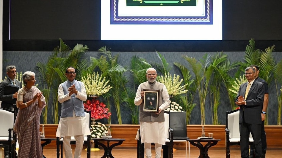 आने वाली पीढ़ियों को ध्यान में रखते हुए प्राकृतिक कृषि मिशन की शुरुआत: शिवराज सिंह आने वाली पीढ़ियों को ध्यान में रखते हुए प्राकृतिक कृषि मिशन की शुरुआत: शिवराज सिंह