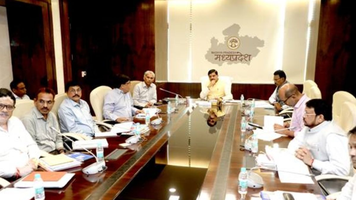 3 साल में सिंचाई क्षेत्र को 100 लाख हेक्टेयर तक पहुंचाने पर हो काम, MP सीएम ने अफसरों को दिए निर्देश