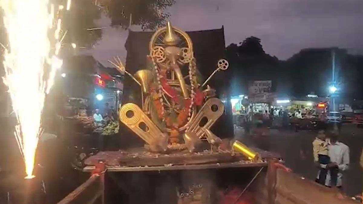 साइकिल के पार्ट्स से बनाई बप्पा की मूर्ति