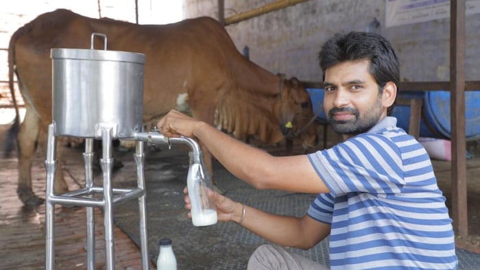 dairy farmer Santosh Kumar