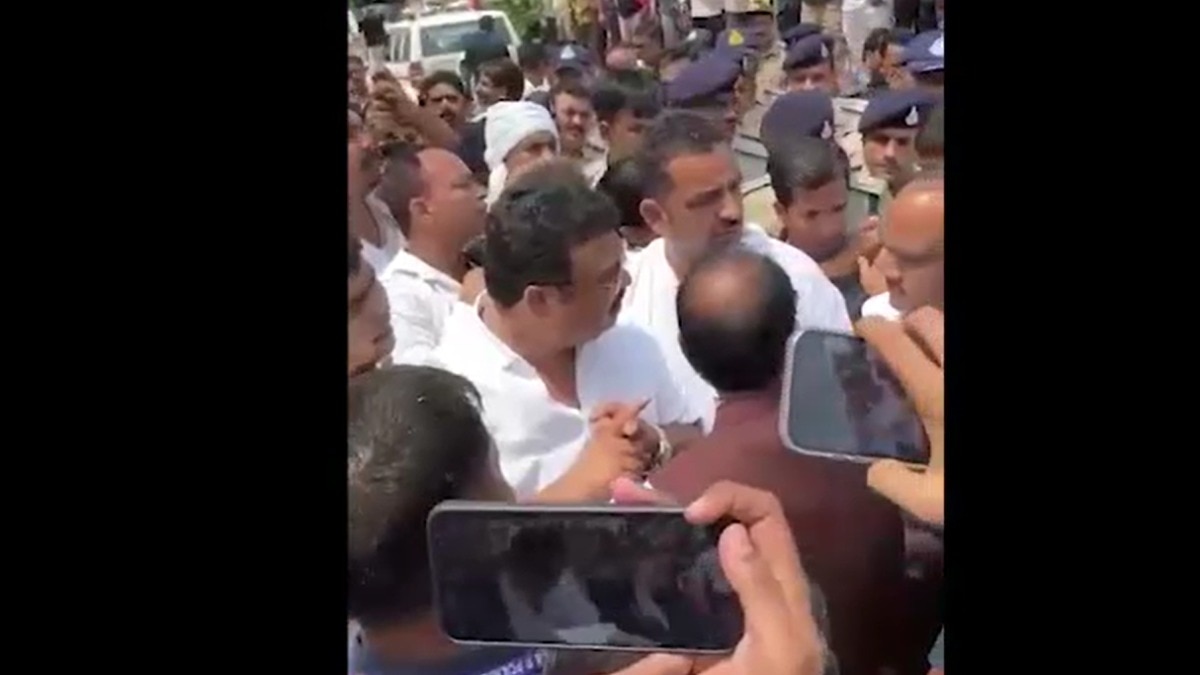 सतना में किसानों के मुद्दे पर सियासी उबाल, विधायक ने रोका केंद्रीय कृषि मंत्री का काफिला