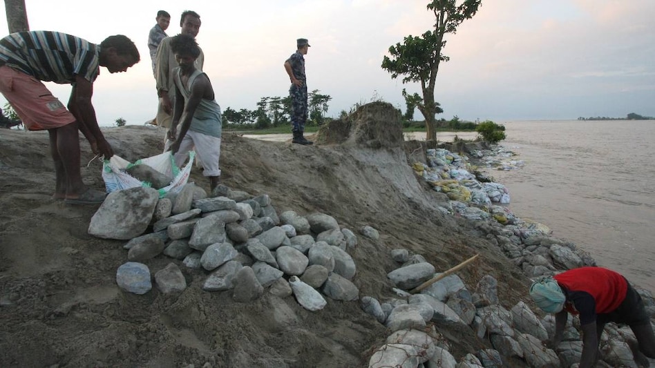कोसी-मेची लिंक परियोजना का काम तेज: लाखों परिवारों को मिलेगी बाढ़ से राहत, फसलें रहेंगी सुरक्षित कोसी-मेची लिंक परियोजना का काम तेज: लाखों परिवारों को मिलेगी बाढ़ से राहत, फसलें रहेंगी सुरक्षित