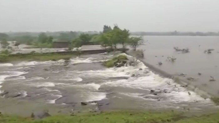 मूसलाधार बारिश का कहर