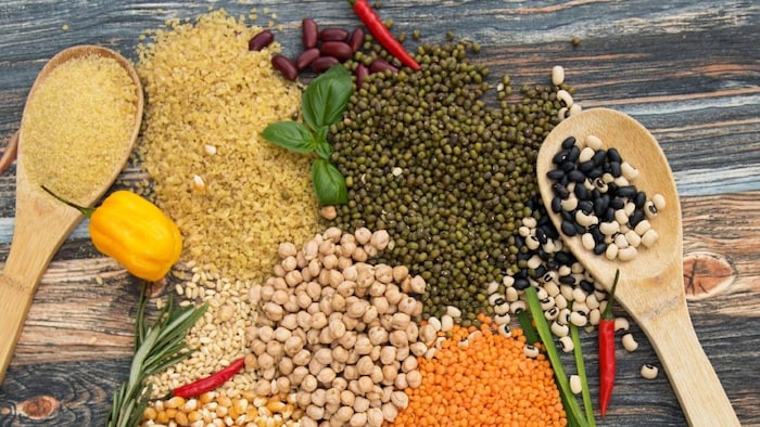 मंडियों में एमएसपी से कम दालों और तिलहन की कीमतें