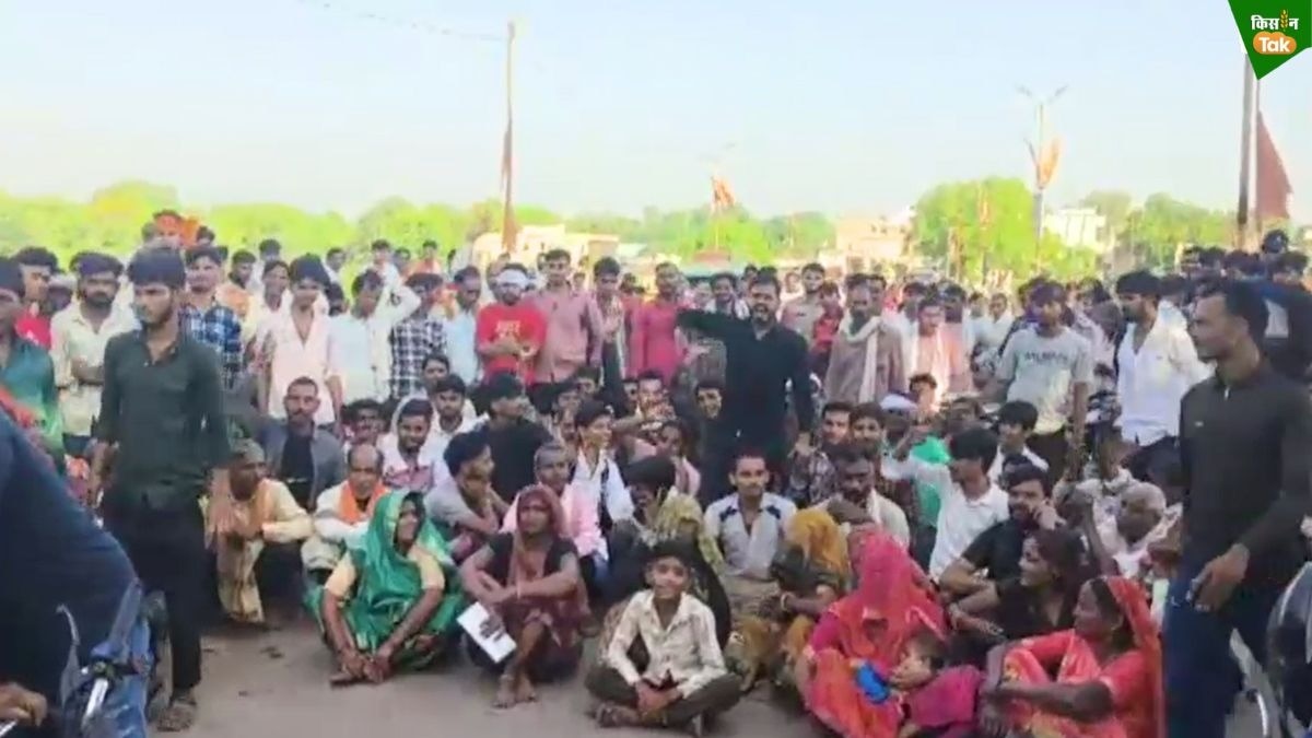 मध्य प्रदेश के श्योपुर में खाद की किल्लत, गुस्साए किसानों ने चक्काजाम कर दिया धरना