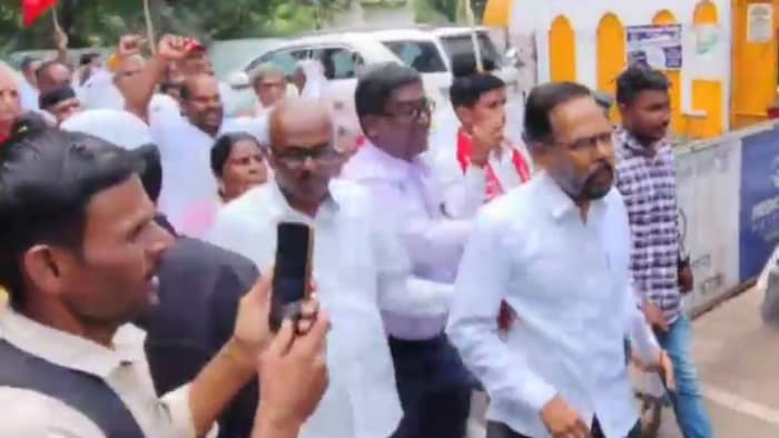 Sambhaji Nagar farmers Protest