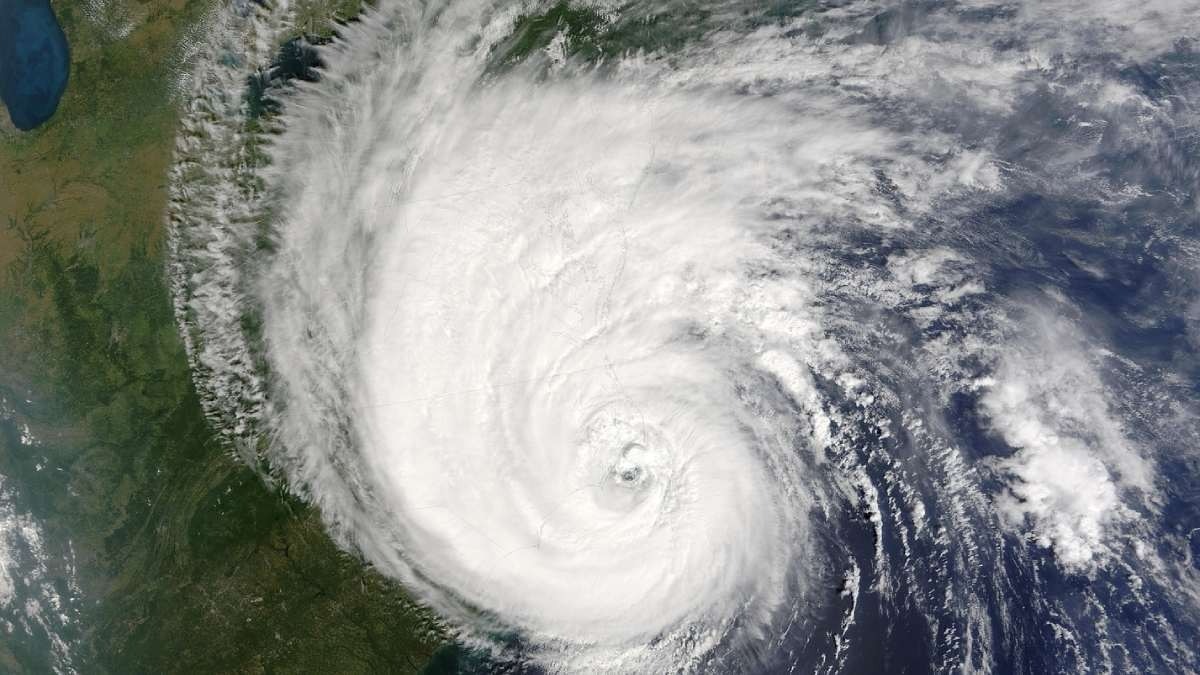 Cyclone Shakti: अरब सागर में आ रहा है सबसे बड़ा तूफान, जानें कहां-कहां बिगड़ने वाला है मौसम 