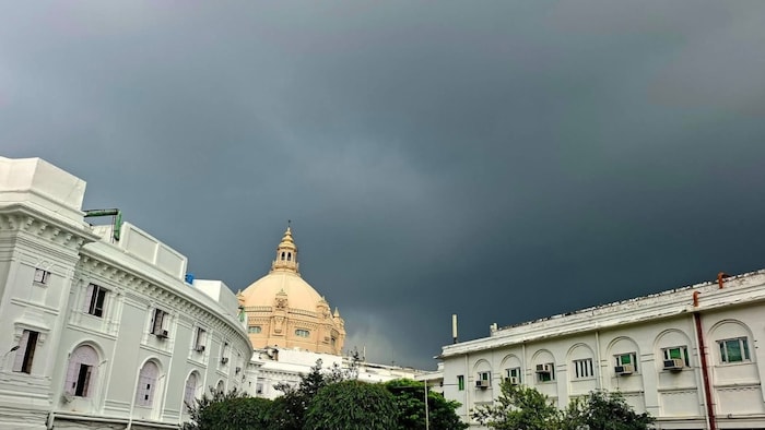 उत्तर प्रदेश में मौसम में उतार चढ़ाव का दौर देखा जा रहा है (Photo-Social Media)
