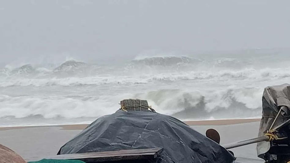 Weather News: उत्तर में गिरा तापमान तो दक्षिण साइक्लोन मोंथा के लिए रेडी...जानें मौसम का हाल  Weather News: उत्तर में गिरा तापमान तो दक्षिण साइक्लोन मोंथा के लिए रेडी...जानें मौसम का हाल