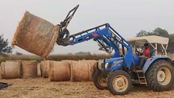 Kaushambi Parali Bank
