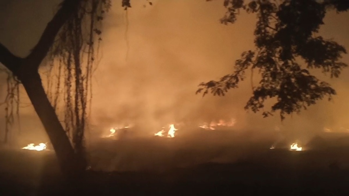 वायु प्रदूषण फैलाने वालों पर प्रशासन का प्रहार!(Photo: Akhilesh Kumar/ITG)