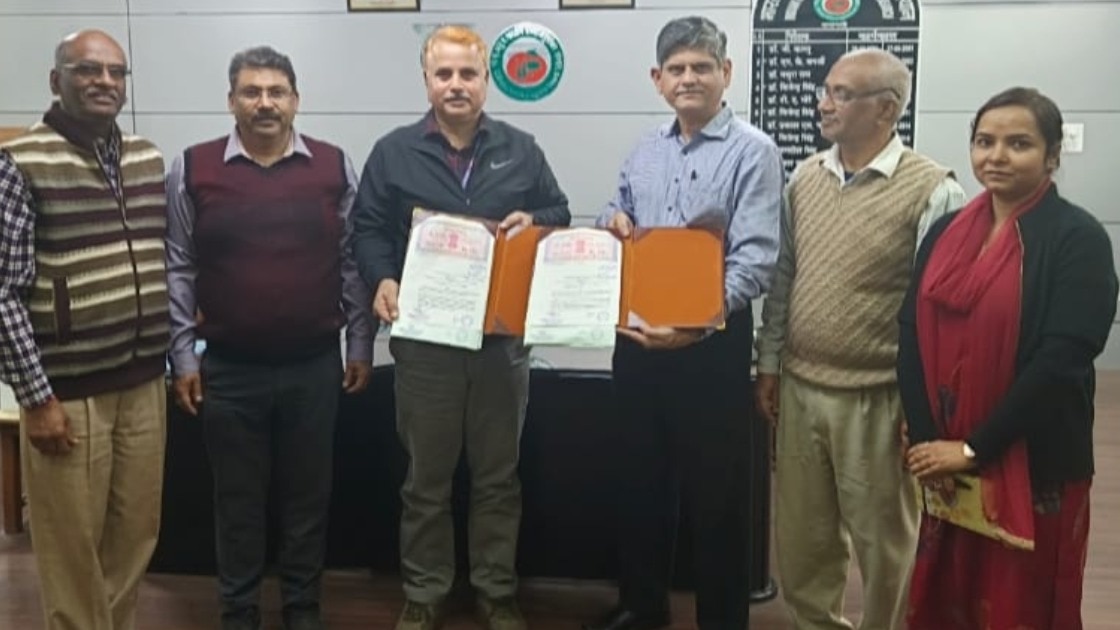 IIVR वाराणसी का एबीएम नॉलेजवेयर, मुंबई के बीच हुआ MOU