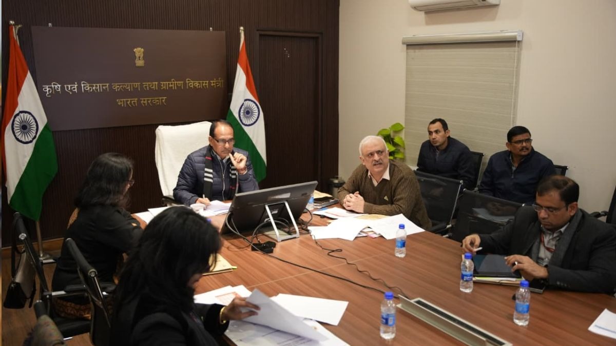 Shivraj Meeting on Schemes