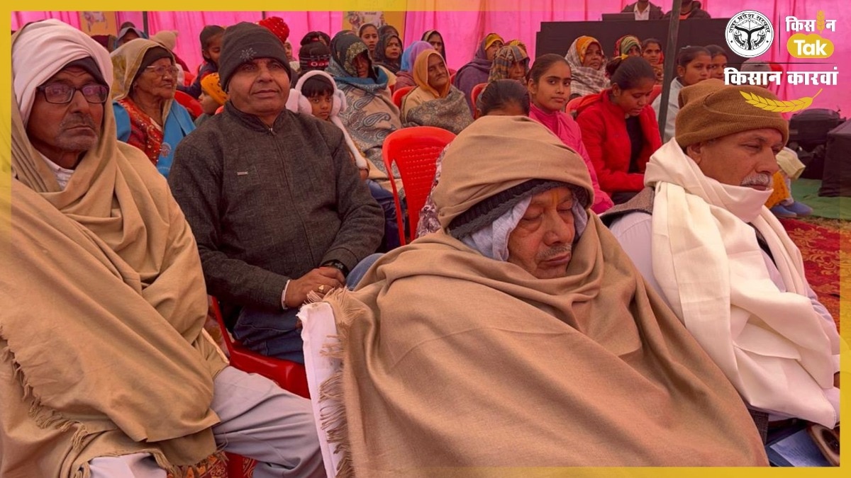 Kisan Karwan: कड़ाके की ठंड में भी सजा किसान कारवां का मंच, हजारों की संख्या में पहुंचे किसान