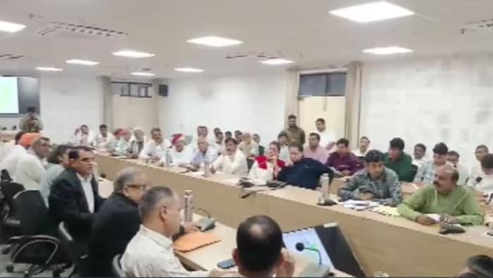 क्रिटिकल टाइगर हैबिटेट एरिया में बदलाव पर बवाल