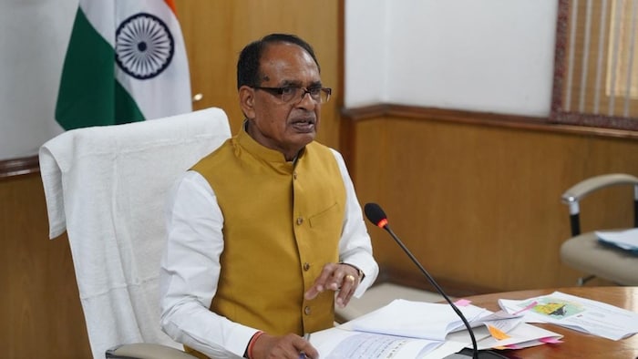 Shivraj Singh Chouhan Review Meeting on Crop Loss