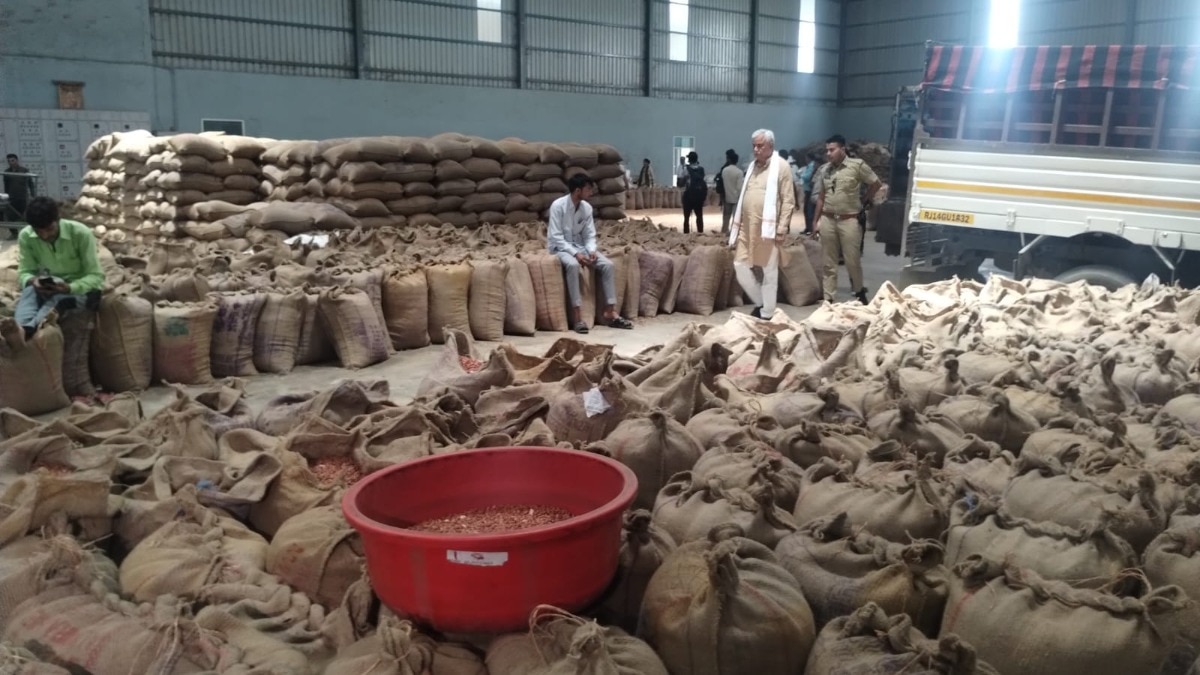 Jaipur peanut raid