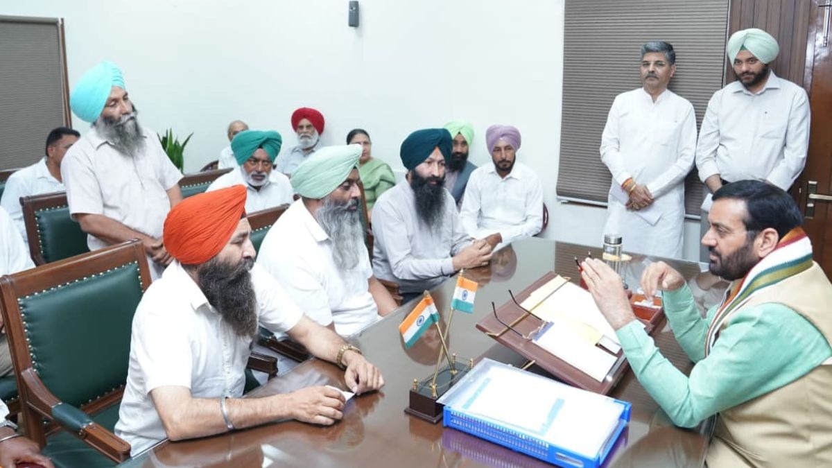 Haryana CM Meets Farmer Leaders