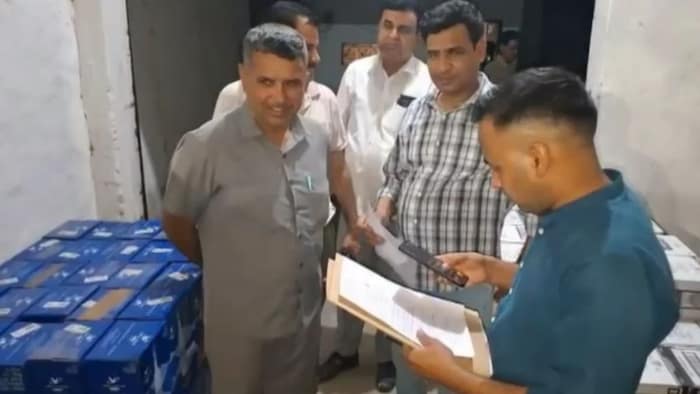 Poultry Farm Liqour Seized