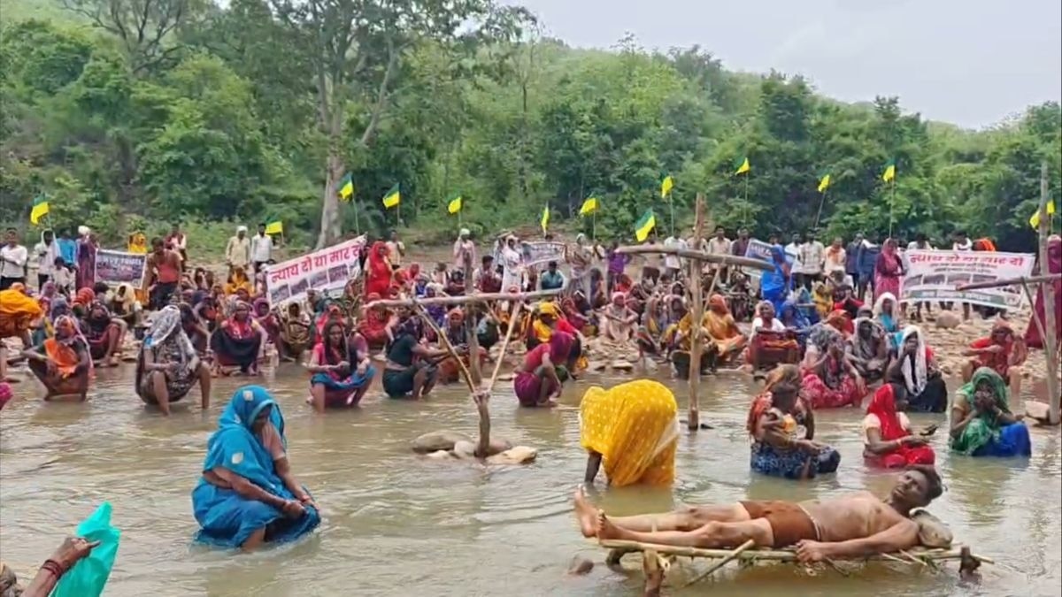 जमीन, मुआवजा और रोजगार की मांग को लेकर किसान आंदोलन तेज