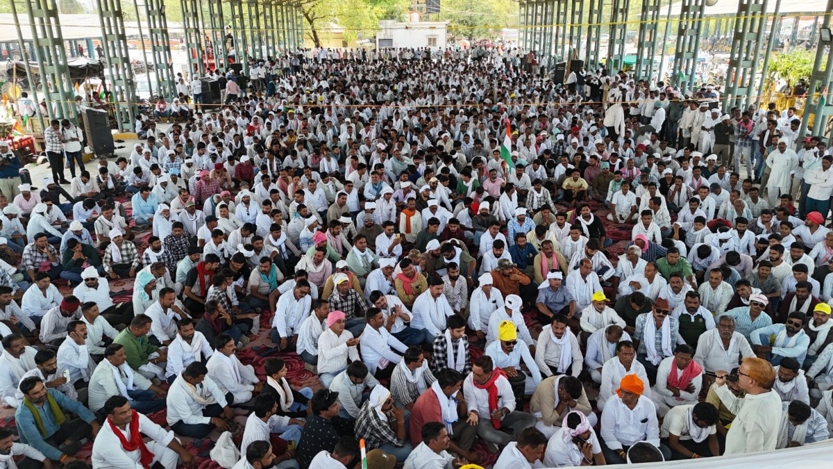 बुलेट ट्रेन प्रोजेक्ट पर किसानों का विरोध तेज, हैदराबाद के बहादुरगुड़ा में जमीन अधिग्रहण के खिलाफ डटे किसान
