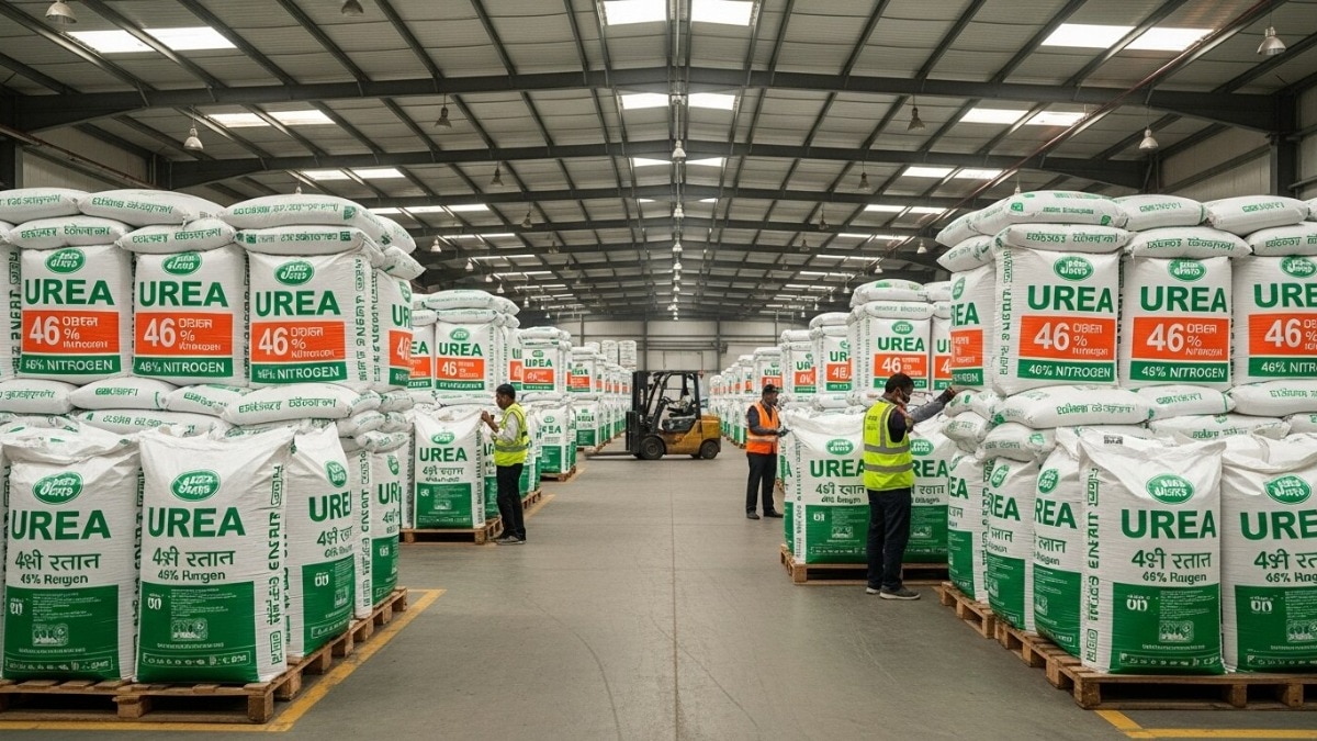 urea fertilizer stock in India