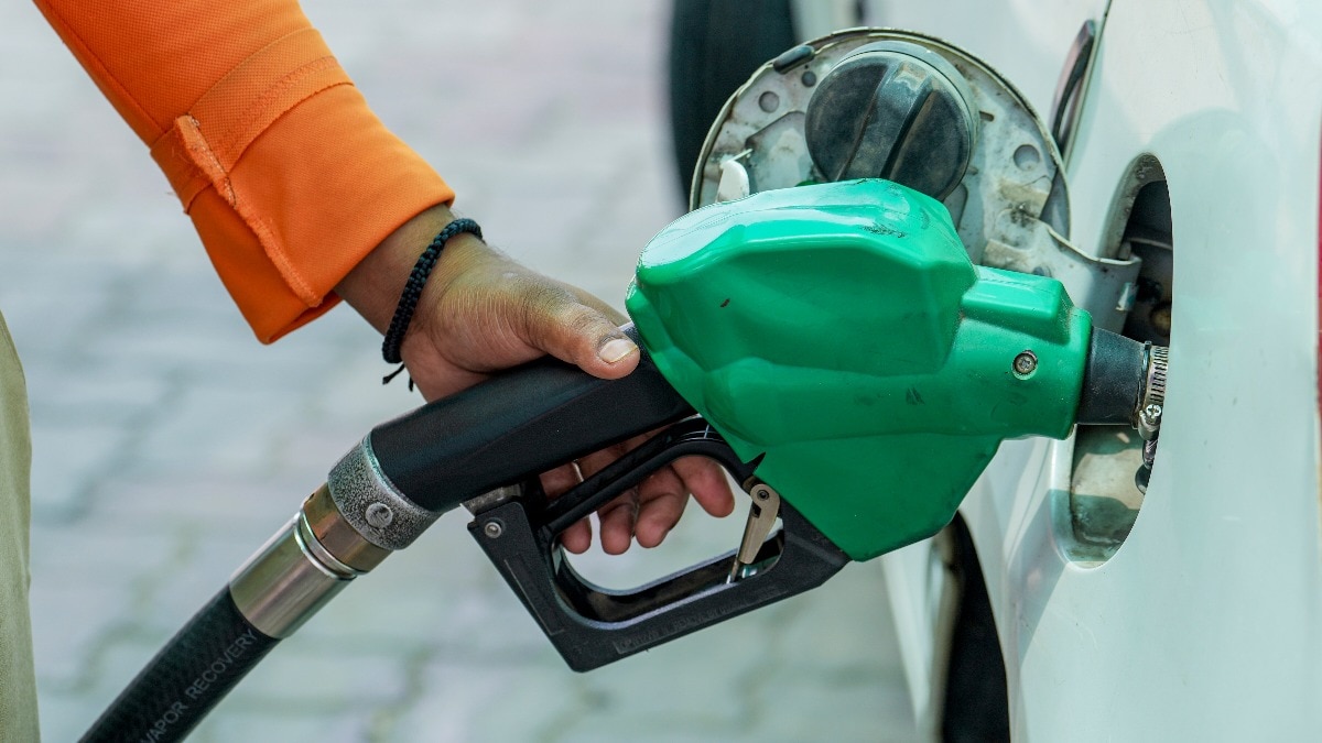 tehseen poonawalla e20 ethanol rollout nitin gadkari challenge delhi police warning vehicles breaking down