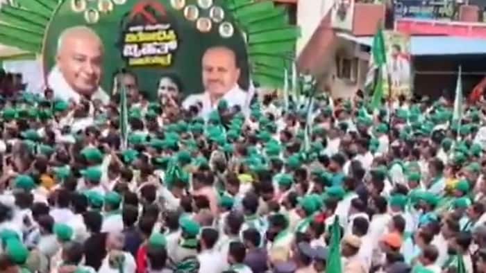 Bidadi row jds on road