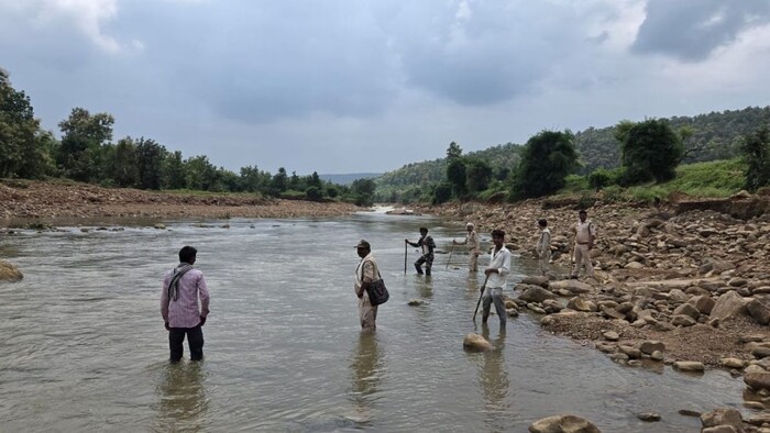 बारिश के बाद पन्ना में फिर शुरू हुई हीरे की खोज